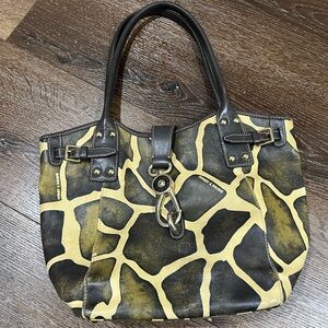 Vintage Dooney and Bourke camo shoulder bag